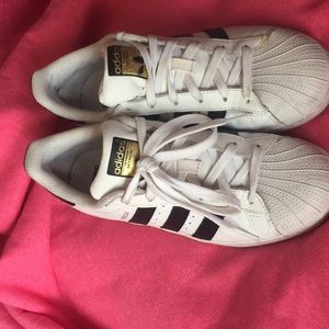 Adidas superstars, size 4 men/6 women